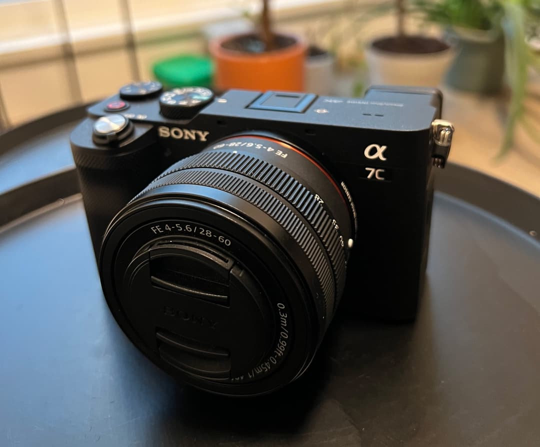 Sony A7c Full Frame + kit lens